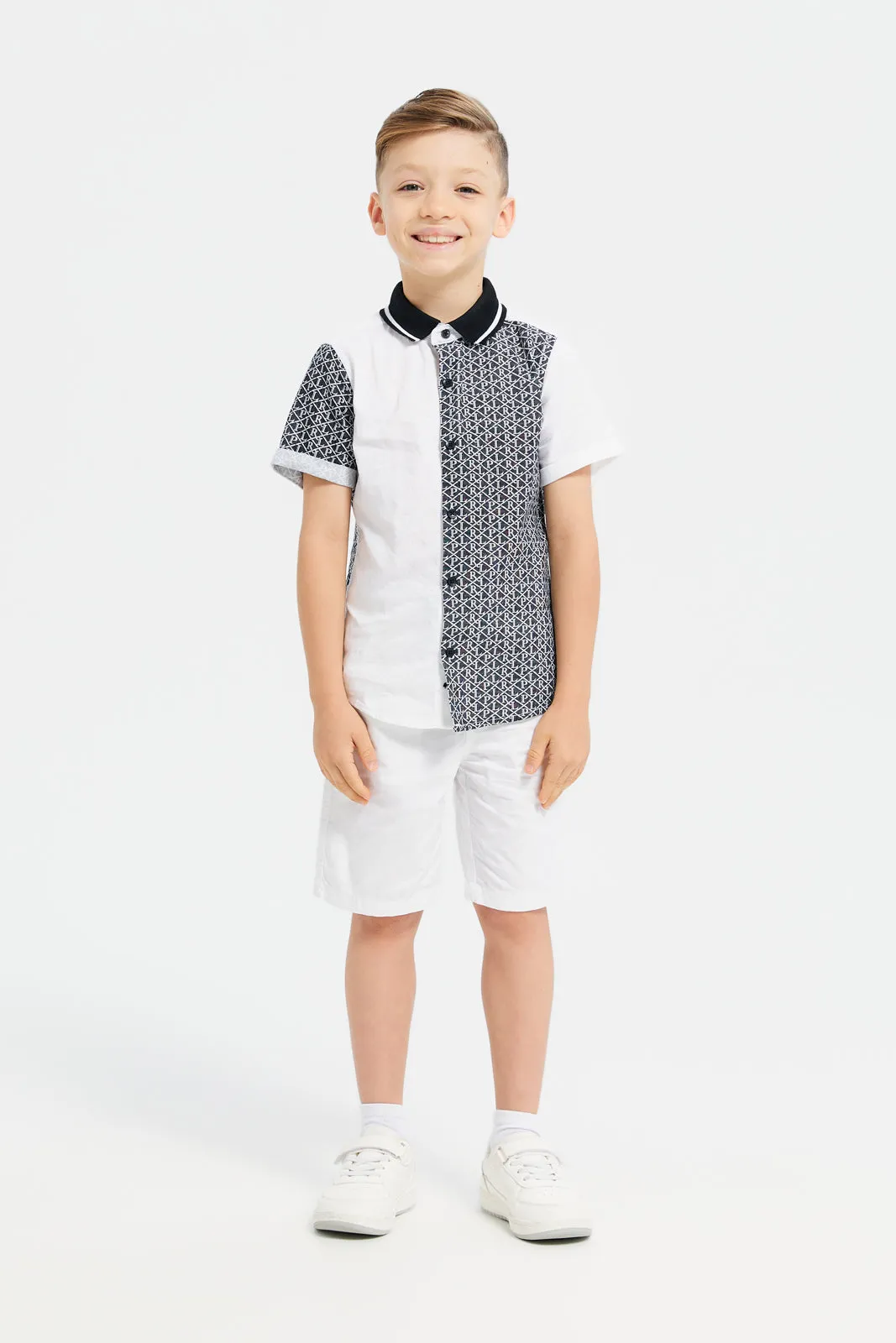 Boys White Plain Pullon Shorts