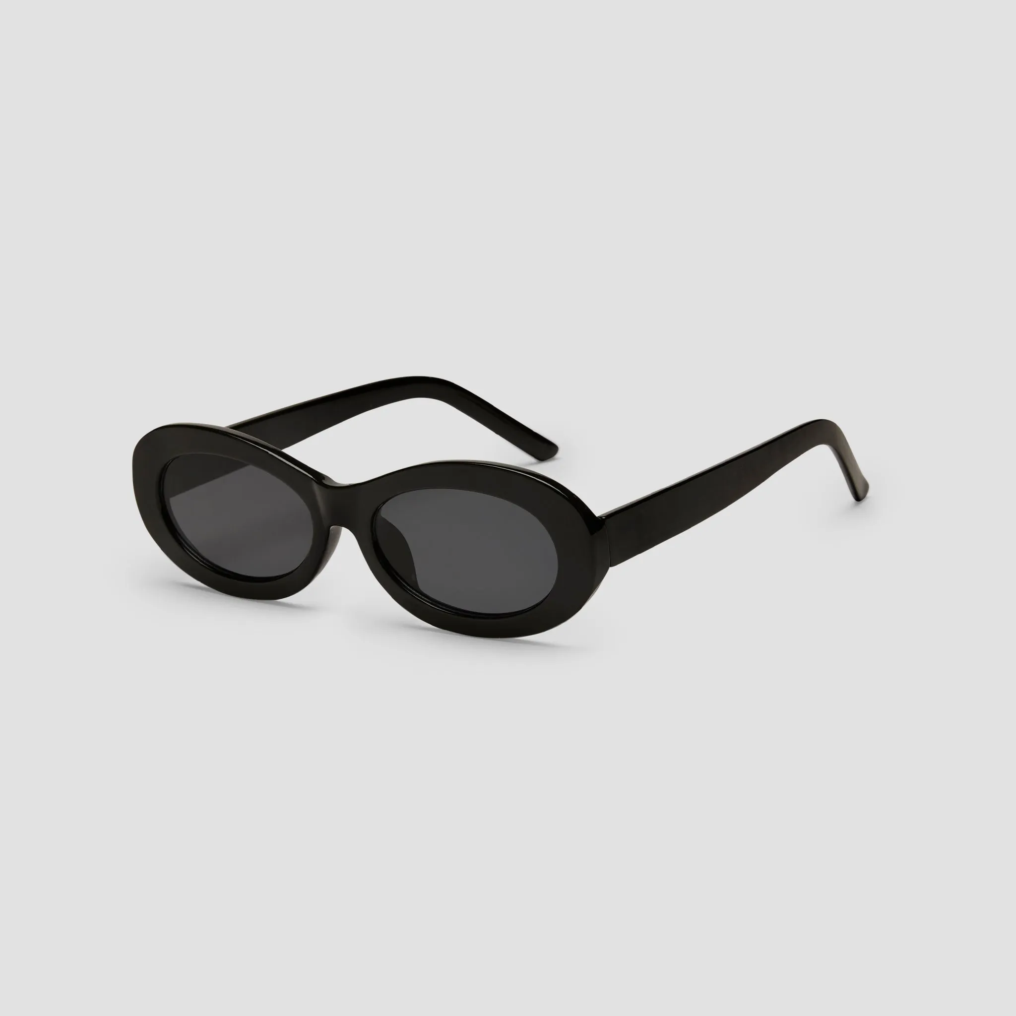 Retro Black Round Sunglasses